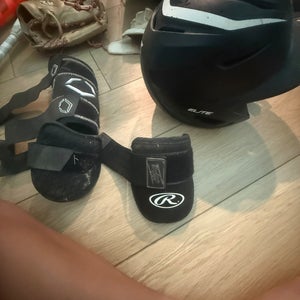 Black Junior Rawlings Elbow Protection (Used)