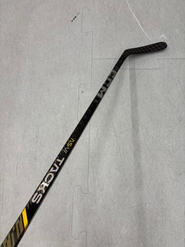 Senior CCM Tacks AS-VI Hockey Stick Right Handed P29 | 63"