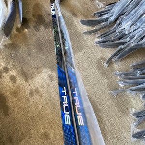 2 Pack New RH True Hzrdus 9X4 Scheifele TC2.5 100 Flex Blue