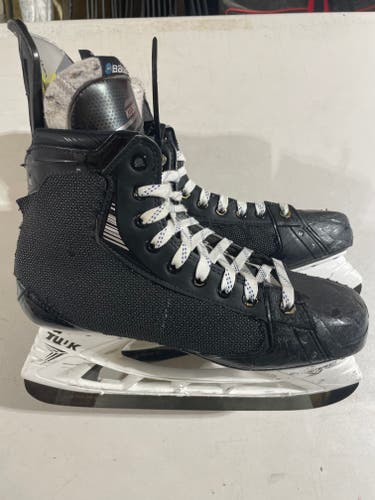 Bauer Vapor HyperLite 2 Mens Pro Stock Size 9 Hockey Skates 6759