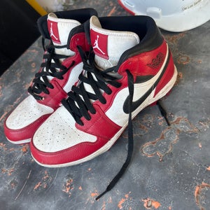 Men's Size M 9.0 (W 10.0) Air Jordan High Top Molded Cleats (Used)