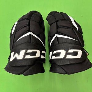 Black Senior CCM Jetspeed FT8 Gloves 14"