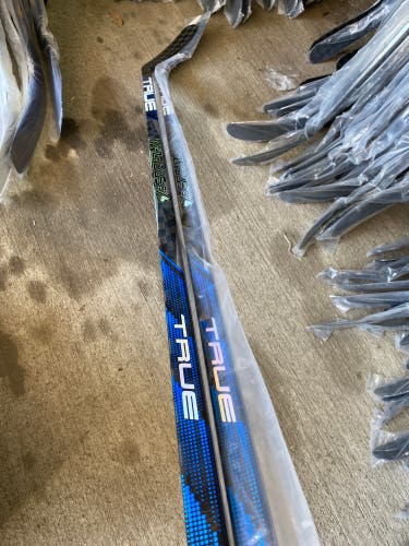 2 Pack New RH True Hzrdus 9X4 Panarin TC2.5 90 Flex Blue