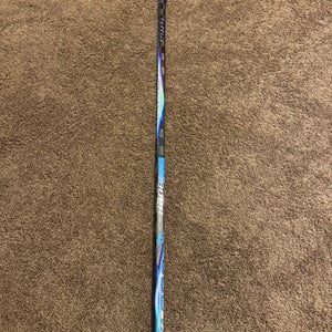 Senior Bauer Vapor FlyLite Right Handed Hockey Stick P28 (New)