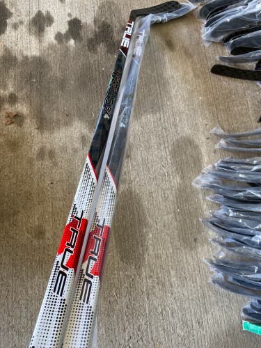 2 Pack New RH True Hzrdus 9X4 Marner TC2.5 85 flex Team Canada