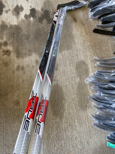 2 Pack New RH True Hzrdus 9X4 Marner TC2.5 85 flex Team Canada