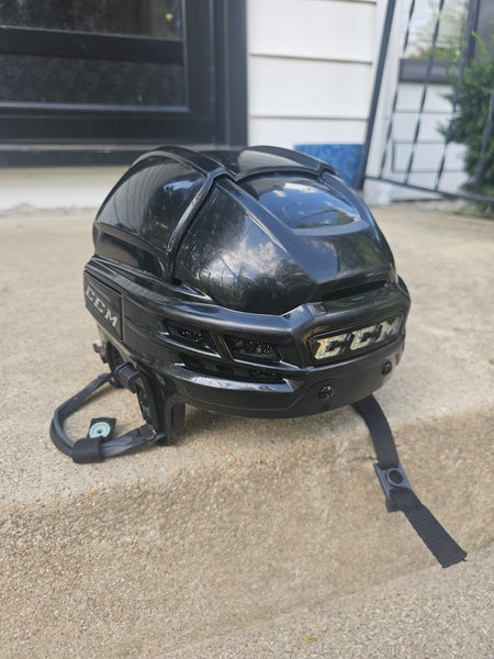 Medium CCM Super Tacks X Helmet (Used)