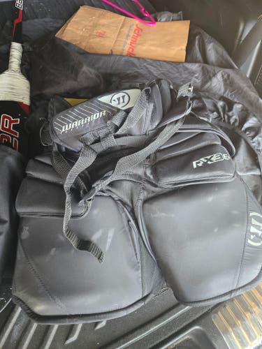 Junior XL Warrior Ritual X3E Hockey Goalie Pants
