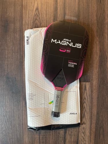 Black JOOLA Pickleball Paddle