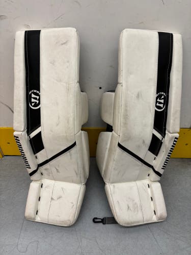 White 28" + 1"Junior Warrior Ritual G5 Goalie Leg Pads