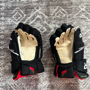 Bauer Vapor Flypro Gloves 14" Pro Stock (Brand New & Never Worn)
