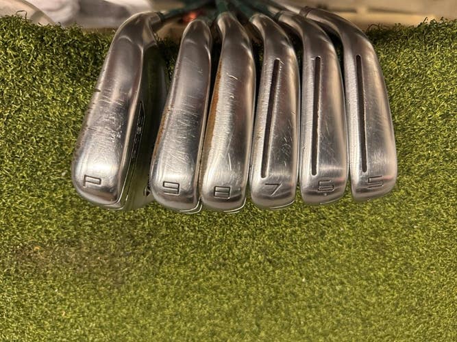 TaylorMade P790 5-PW Iron Set, Dynamic Gold X-Stiff Flex, RH