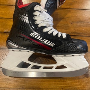 2023 Bauer Vapor X4 Hockey Skates 7 (New)