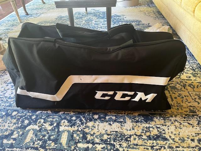 CCM Bag lightly used great condition