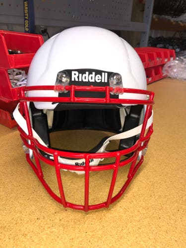 USED RIDDELL SPEED ADULT HELMET - MEDIUM - METALLIC WHITE