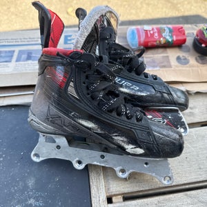 Bauer Vapor X5 Pro Hockey Skates Regular Width Size 3.5 (Used)
