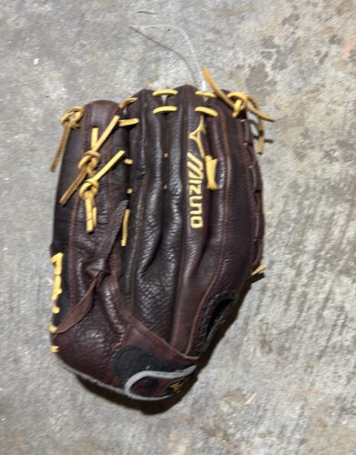 Brown Mizuno Franchise RH Outfield Baseball Glove 14" (Used)