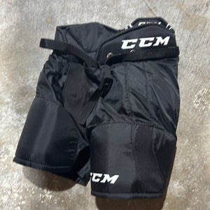 Black Youth Small CCM LTP Hockey Pants (Used)