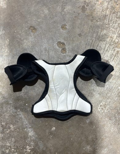 Large Youth CCM LTP Shoulder Pads (Used)