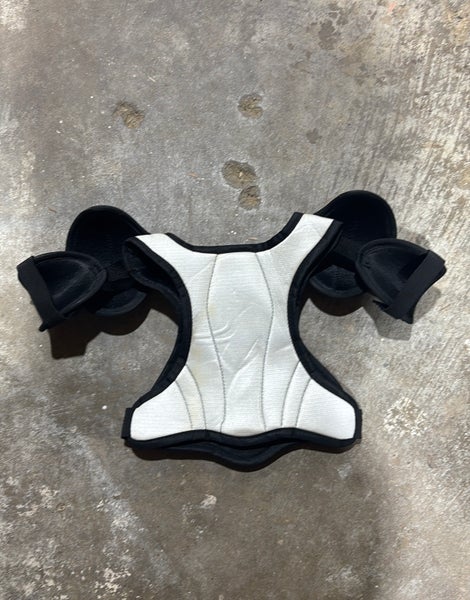 Large Youth CCM LTP Shoulder Pads (Used)