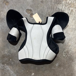 Large Youth CCM LTP Shoulder Pads (Used)