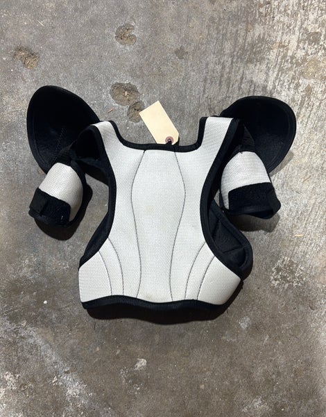 Large Youth CCM LTP Shoulder Pads (Used)