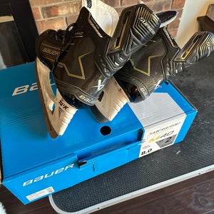 Bauer Supreme M40 Hockey Skates 8 (Used)