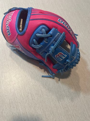 2025 Wilson A2000 1786 RH Infield Baseball Glove 11.5" (New)