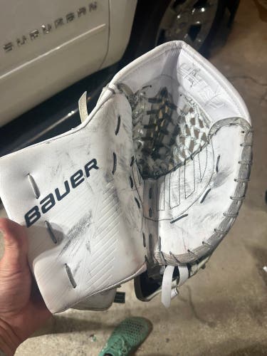 Bauer Ultra Sonic Glove/ Mach Blocker