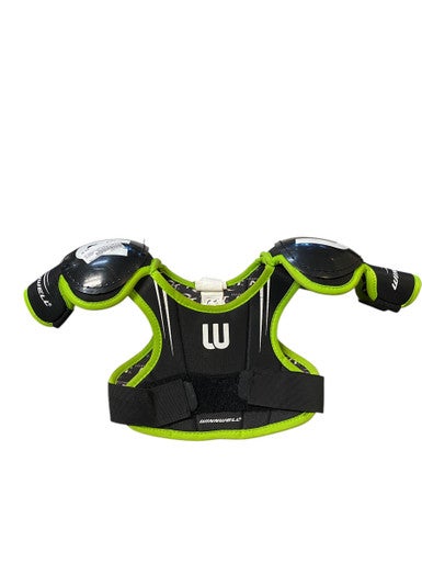 Used WinnWell BLACK AND GREEN SHOULDER PADS Youth Shoulder Pads SM 11706-S000364569