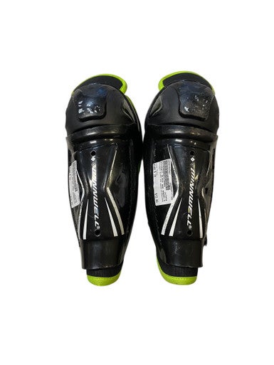 Used WinnWell BLACK AND GREEN SHINGUARDS Youth Shin Guards Black 8" 11706-S000364567