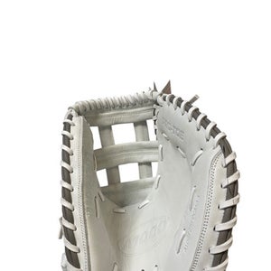 Used Wilson A1000 BB/SB Catchers RH Throw White 33" 11706-S000364460