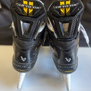 Bauer Supreme M5 Pro Hockey Skates 10.5 (Used)