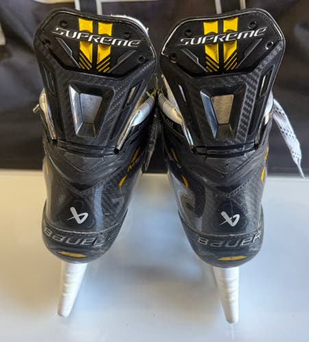 Bauer Supreme M5 Pro Hockey Skates 10.5 (Used)