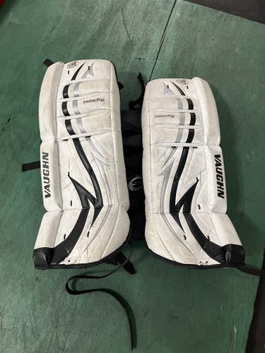 26" Vaughn Goalie Leg Pads (Used)