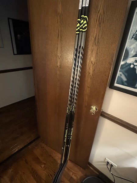 Senior Warrior Alpha Lx 20 Right Handed Hockey Stick Pro Stock (New)