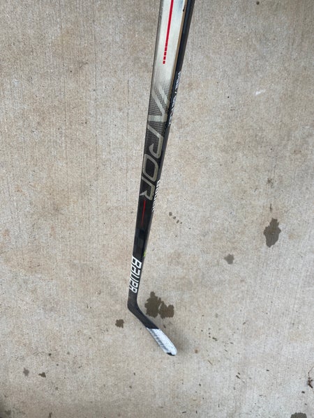 Intermediate Bauer Vapor Hyperlite Left Hand Hockey Stick P92 (Used)