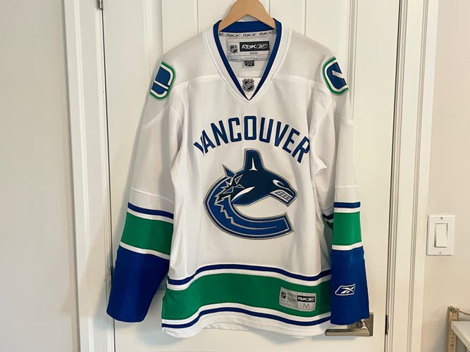 Authentic Reebok Vancouver Canucks White Away Orca Jersey Size Medium