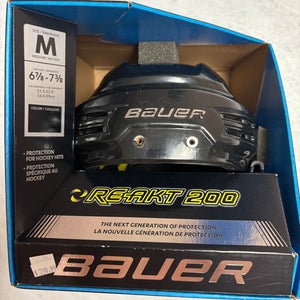 Medium Bauer Re-Akt 200 Helmet (Used)