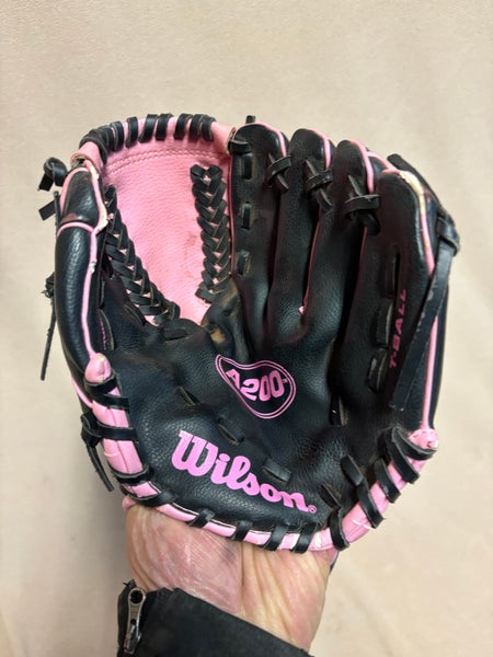 RH Wilson A200 Baseball Glove 10" (Used)