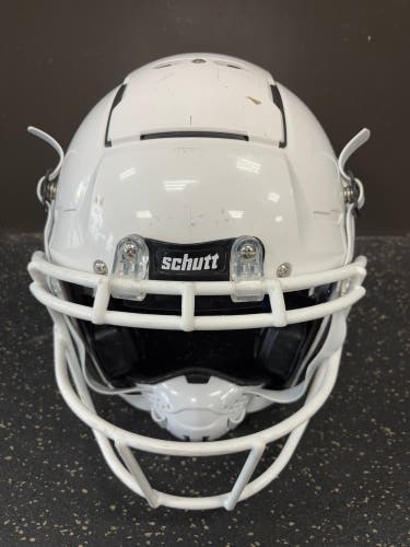 Schutt F7 LX1 Medium - 2024