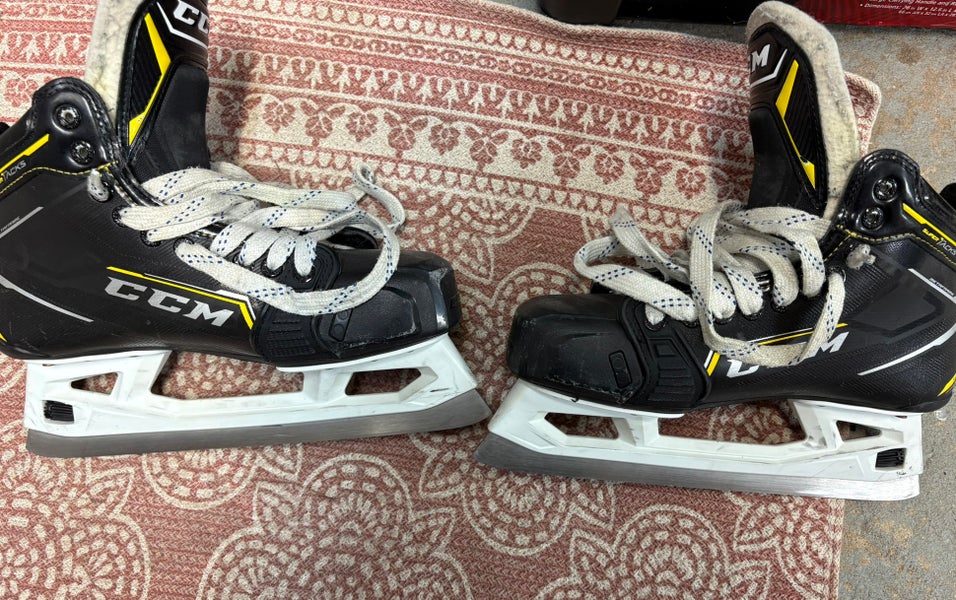 CCM Super Tacks 9380 Hockey Goalie Skates 8 (Used)