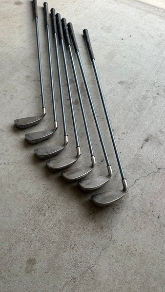 Men's Callaway Big Bertha Right Handed Iron Set Regular Flex 7 Pieces Graphite Shaft (Used)