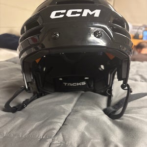 Medium CCM Tacks 720 Helmet (New)