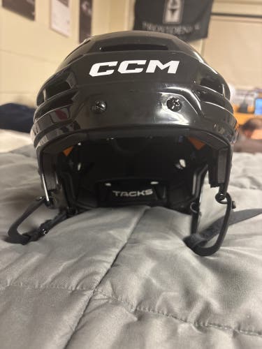 Medium CCM Tacks 720 Helmet (New)