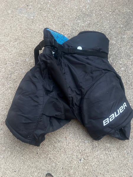 Men's Youth Medium Bauer Hockey Pants (Used)