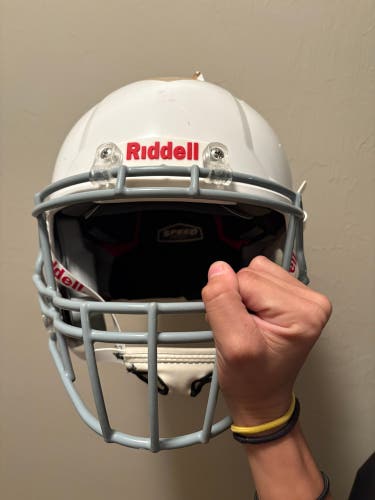 Football helmet Large Youth Riddell Speed Icon Helmet (New)