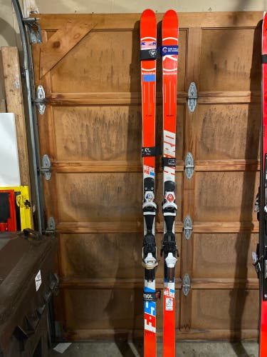 Rossignol DH 218 cm Racing Skis With Bindings Max Din 18 (Used)
