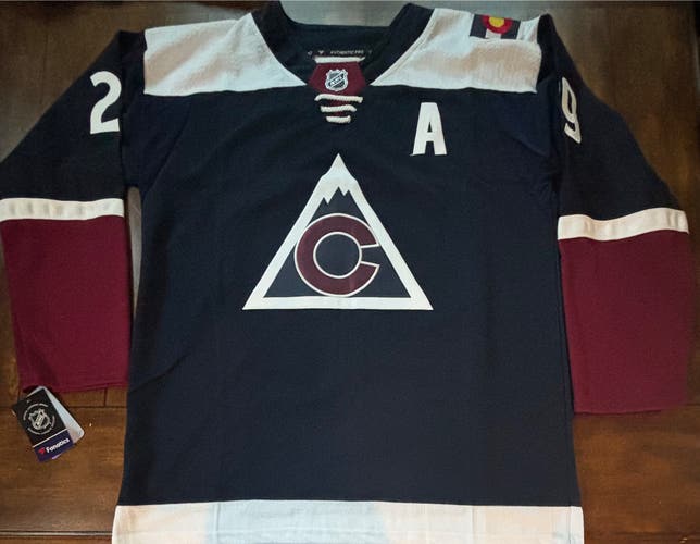 Nathan MacKinnon Colorado Avalanche Alternate Jersey Adult XL (54)
