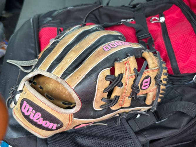 Wilson A2000 RH Baseball Glove 11.5" (Used)